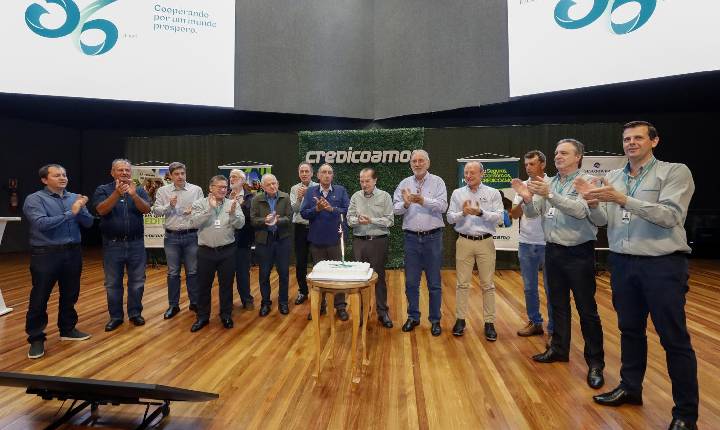 Aniversário de 36 anos da Credicoamo é marcado por lançamentos