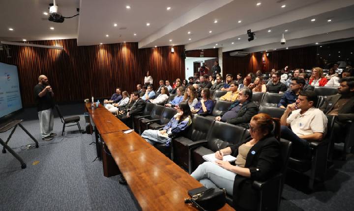 Assembleia Legislativa recebe terceira oficina do ciclo ComunicaLab Paraná
