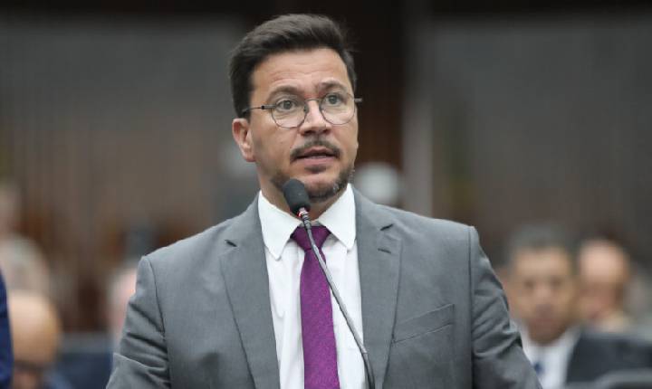 Deputado Arilson Chiorato (PT) aciona o MP-PR sobre possíveis falhas e impactos da obra de engorda da praia de Matinhos