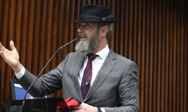 Deputado Delegado Tito Barichello (União) apresenta homenagem ao Club Athletico Paranaense pelo acesso à Série A de 2026