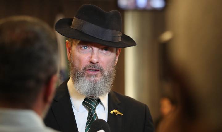 Deputado Delegado Tito Barichello (União) solicita ampliação de candidatos habilitados no concurso da PMPR e CBMPR