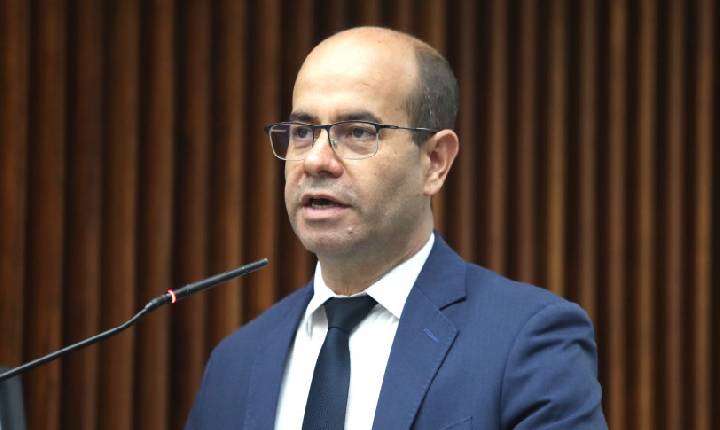 Deputado Evandro Araújo (PSD) alerta sobre o não cumprimento de cláusula que poderia reduzir tarifa de pedágio no Paraná