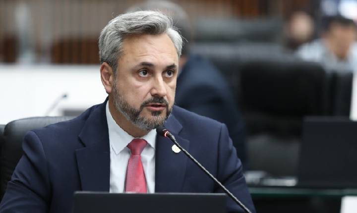 Projeto de lei que obriga manutenção periódica de elevadores avança na Assembleia