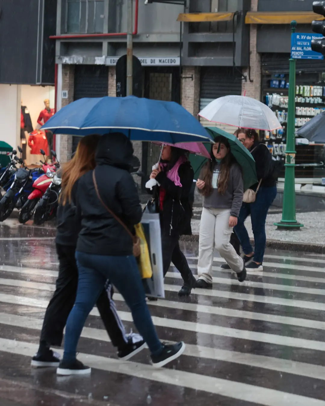27 estações do Paraná superam média de chuvas de junho nos primeiros 15 dias do mês