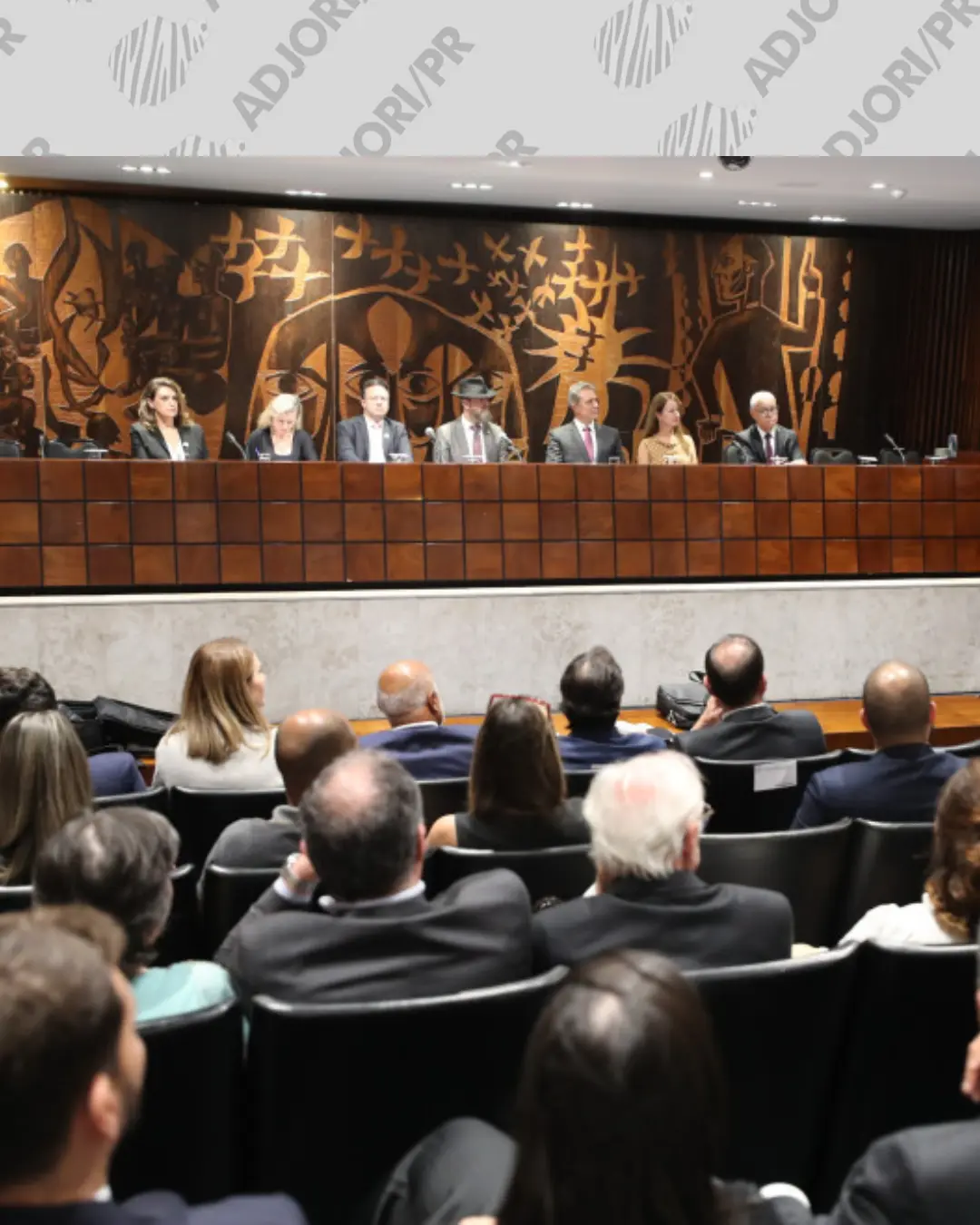 Audiência na Assembleia do Paraná aborda limites e desafios da liberdade de expressão no Brasil