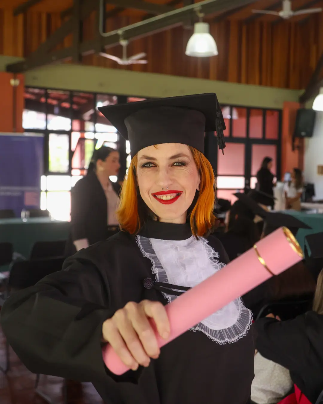 Curso gratuito de beleza e empreendedorismo abre inscrições para mulheres em Curitiba e cidades vizinhas