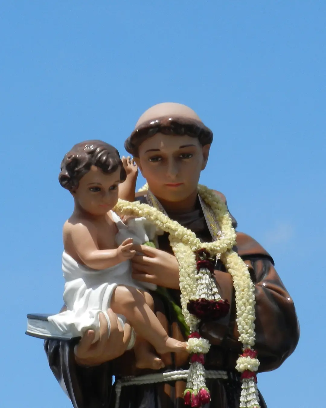 Dia de Santo Antônio: símbolo religioso e tradições mantêm viva a devoção pelo santo casamenteiro