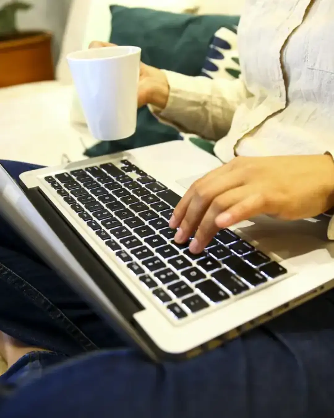 Especialistas alertam para riscos de “sessão de terapia” com inteligência artificial