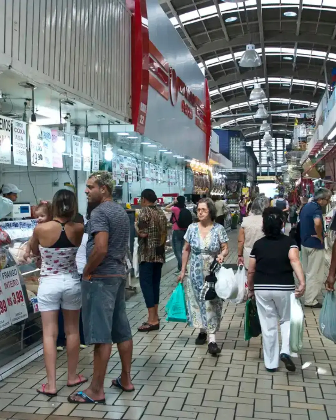 Ministério da Fazenda projeta recuo na inflação de alimentos em 2025 com safras melhores
