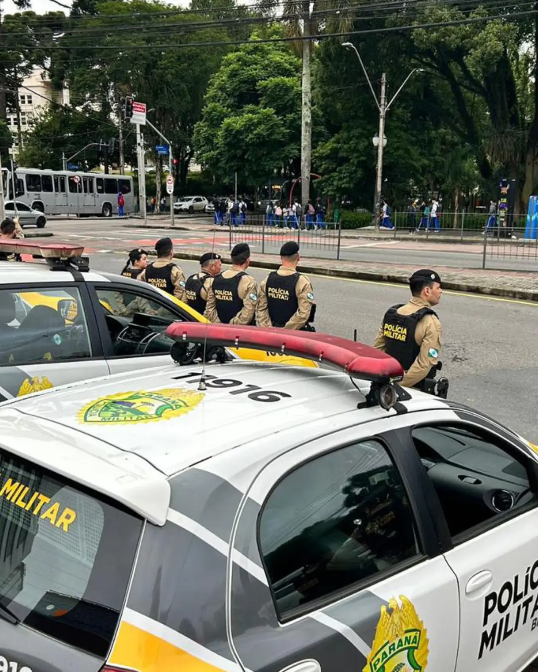 PM do Paraná lança Operação Volta às Aulas para reforçar segurança em escolas