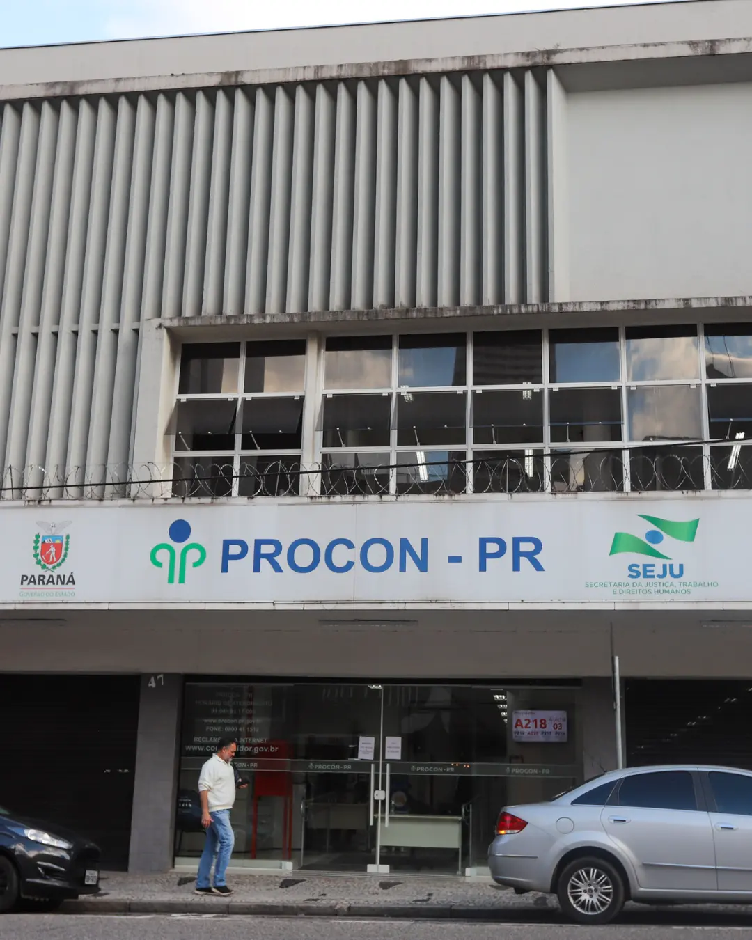 Procon-PR notifica instituições financeiras sobre problemas em carros usados financiados