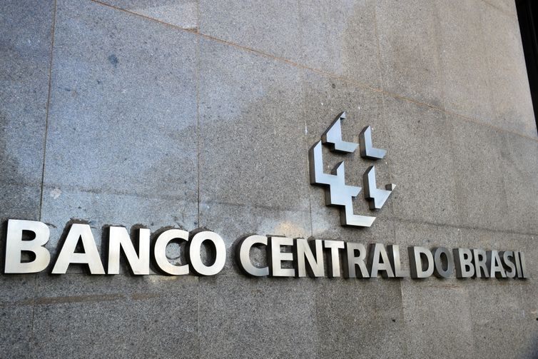 Com precatórios, setor público teve déficit de R$ 66,6 bi em julho