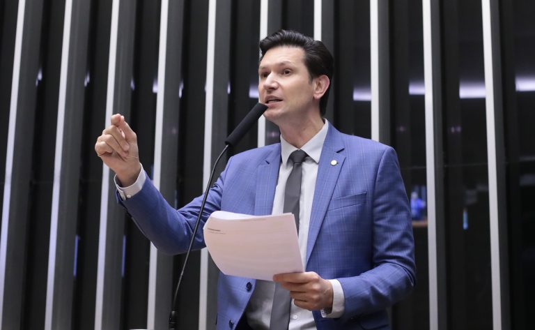 Comissão aprova projeto que inclui academias no Programa Emergencial de Retomada do Setor de Eventos