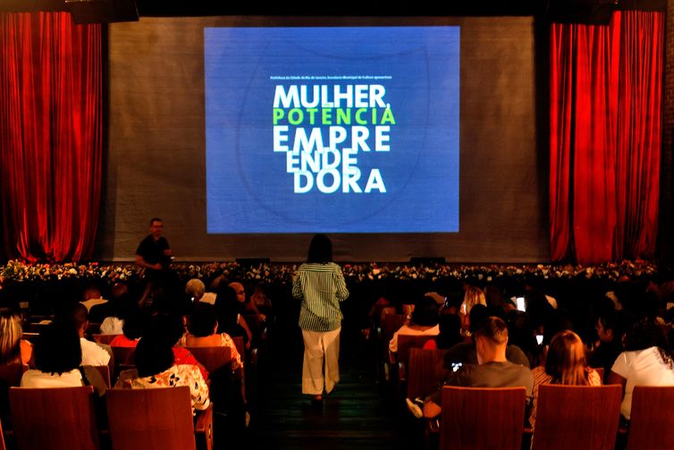 Mulheres empreendedoras se formam na zona oeste do Rio
