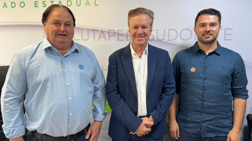 Deputado Luis Corti (PSD) articula pavimentação de estradas rurais em São João e São Jorge D’Oeste, com investimento estimado em R$ 20 milhões   