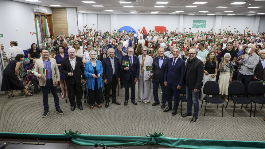 Deputado Tercilio Turini (MDB) homenageia italianos que contribuíram na construção de Londrina