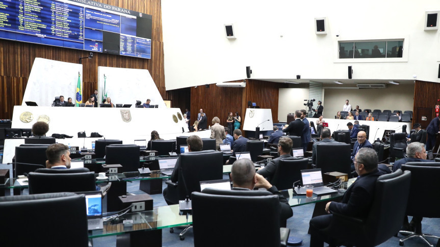 Assembleia aprova campanha para incentivar a doação de cabelos a pacientes com câncer no Paraná
