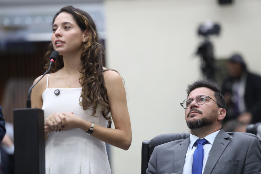 Bancada da Oposição apresenta emendas e substitutivo a projeto sobre relatórios de abortamento e alerta para risco de violação de sigilo