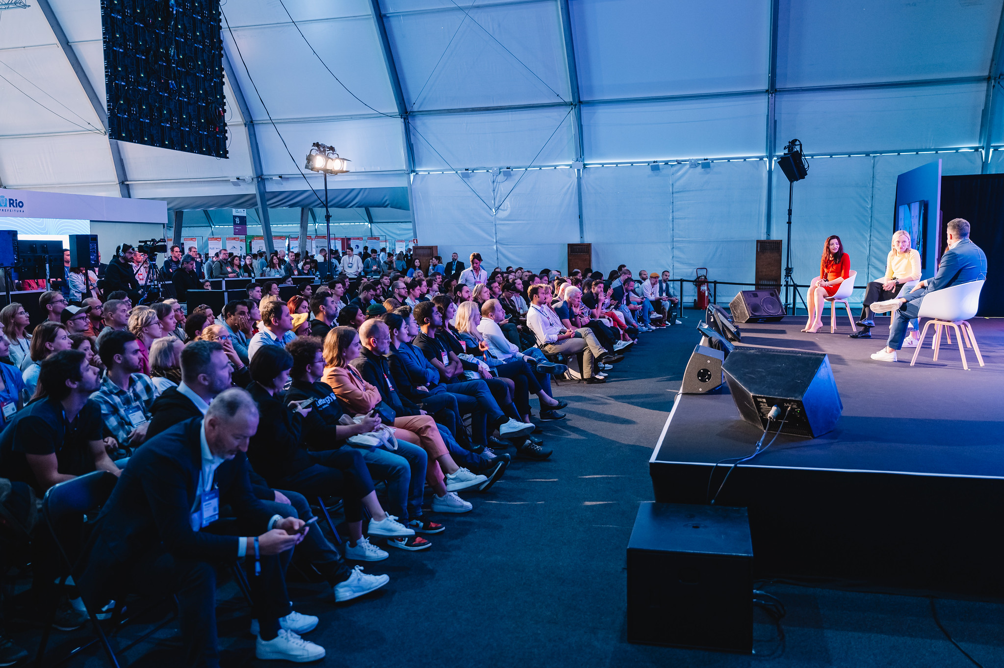 Dogama marca presença no Web Summit Rio 2026