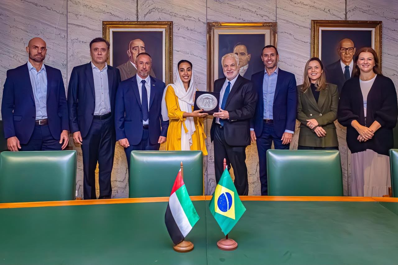 FGV e universidade dos Emirados firmam acordo de cooperação