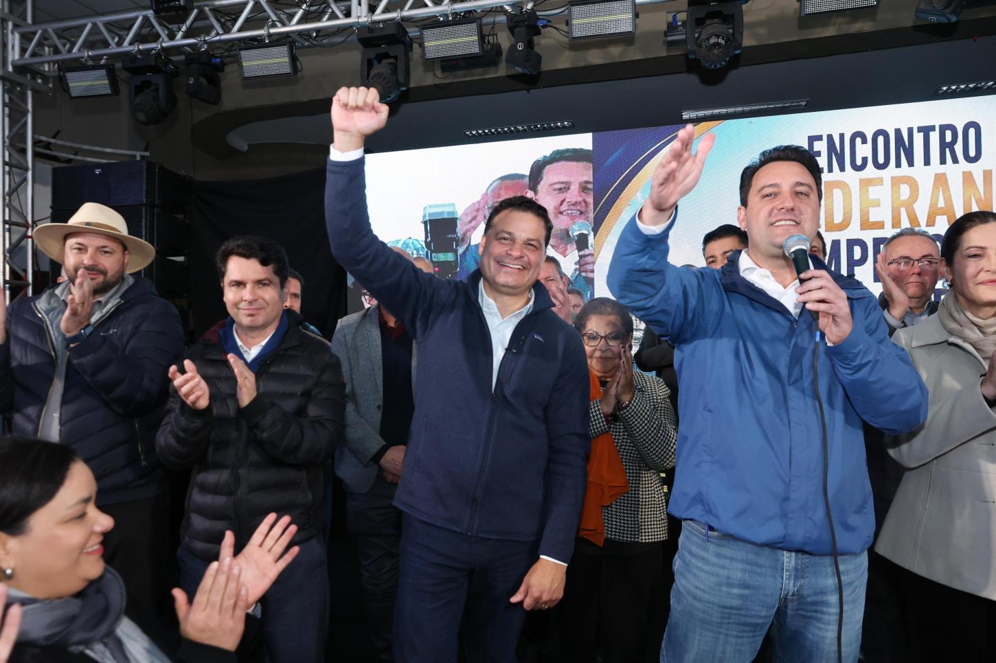 Pré-candidatura de Sandro Alex recebe apoio de contabilistas do Paraná