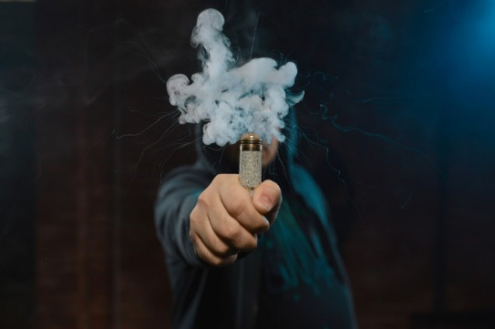Pulmão de pipoca: vape compromete pulmões em poucos meses