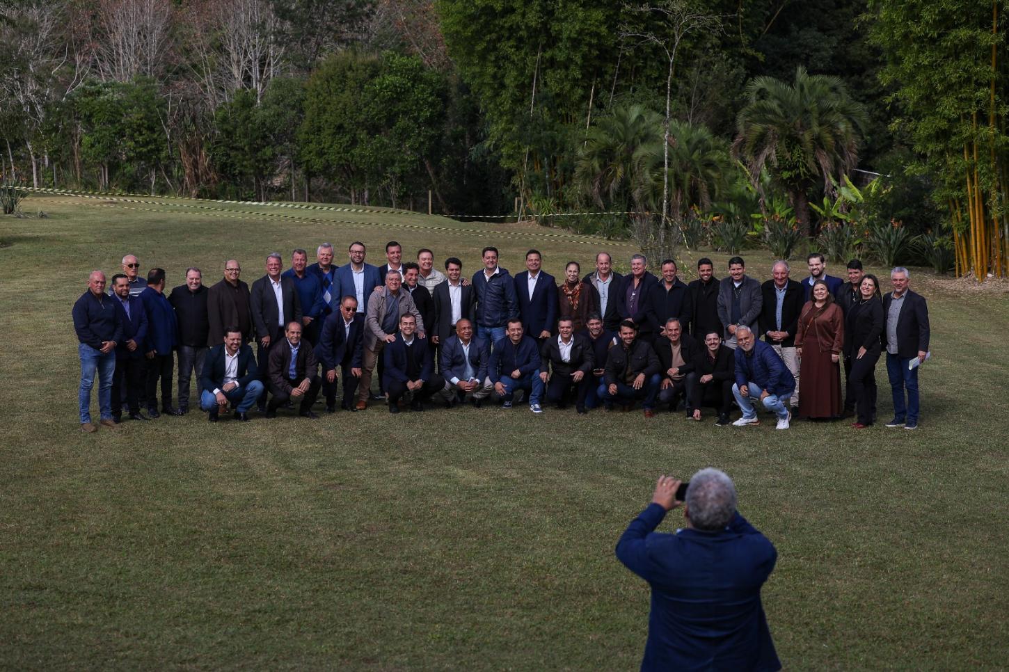 Sandro Alex recebe apoio de 25 prefeitos da Região Metropolitana de Curitiba
