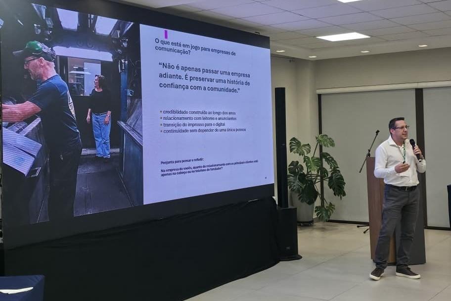 Manhã de palestras do 29º Congresso da Adjori PR encerra com debate sobre  “Tradição e credibilidade, como promover a sucessão familiar em seu negócio com sucesso”